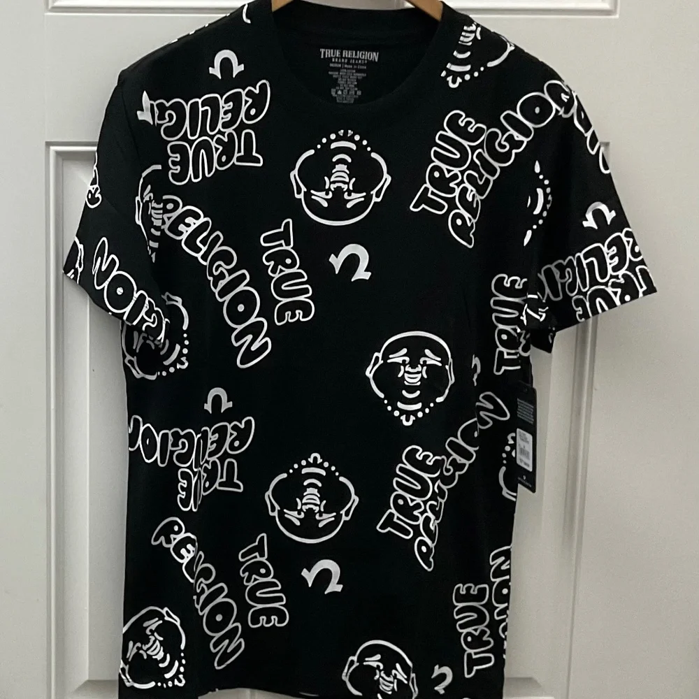 True religion TEE.